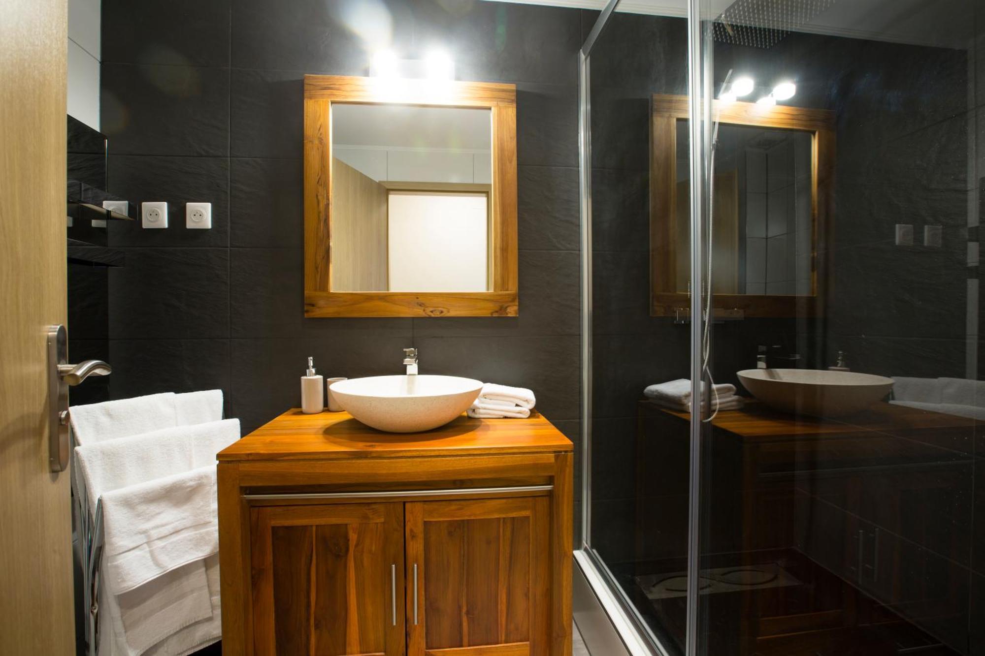 Laterale Residences รีควีร์ ภายนอก รูปภาพ