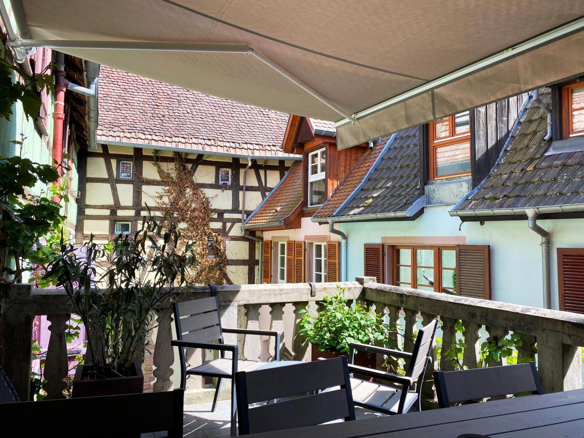Laterale Residences รีควีร์ ภายนอก รูปภาพ