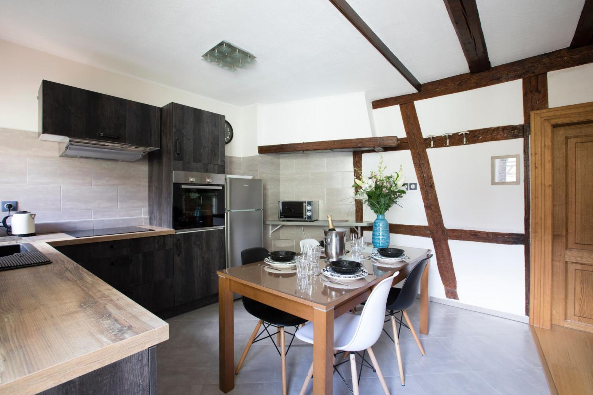 Laterale Residences รีควีร์ ภายนอก รูปภาพ